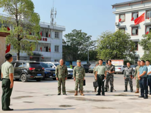 广西桂林警备区领导到临桂镇检查基层武装部正规化建设现场会准备工作